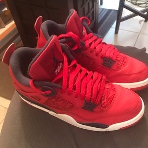 Jordan 4 Fiba